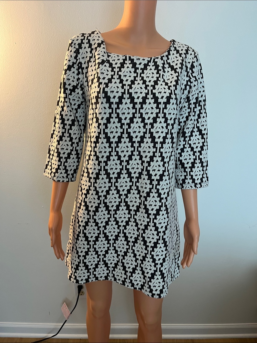 Black & White Geometric Mini Dress with Three-Quarter Sleeves